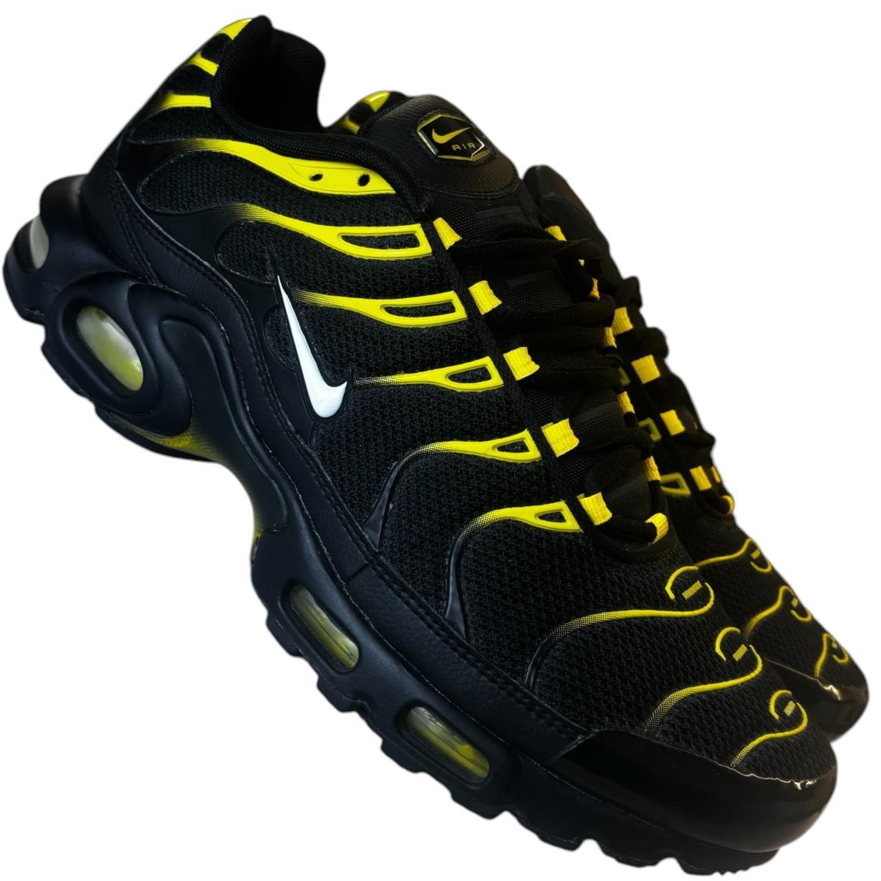 Black and yellow Air max plus Tn
