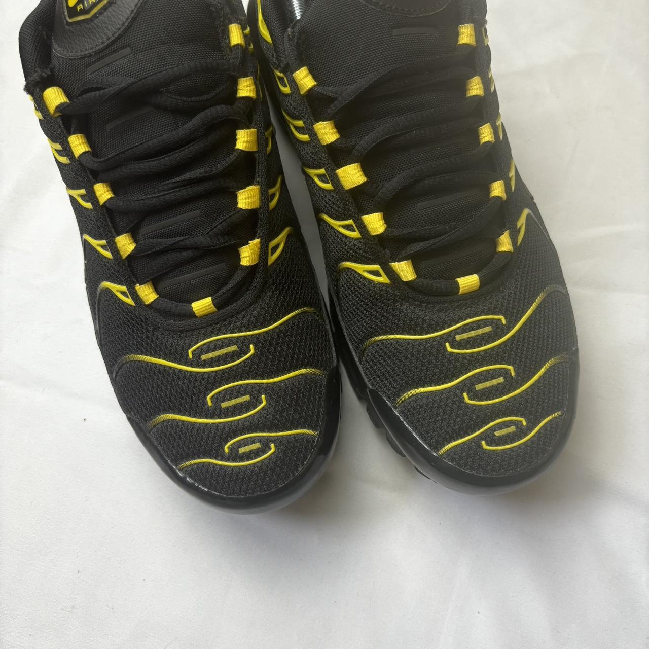 Black and yellow Air max plus Tn